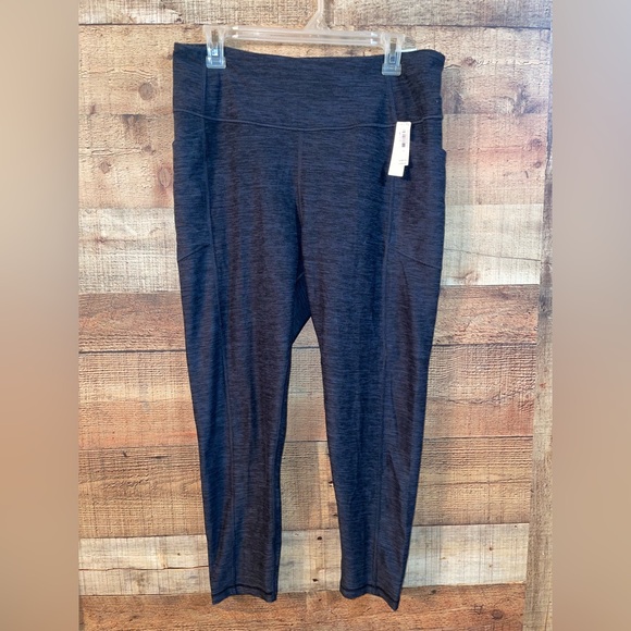 Victoria's Secret Pants - Victoria's Secret On Point Athletic leggings